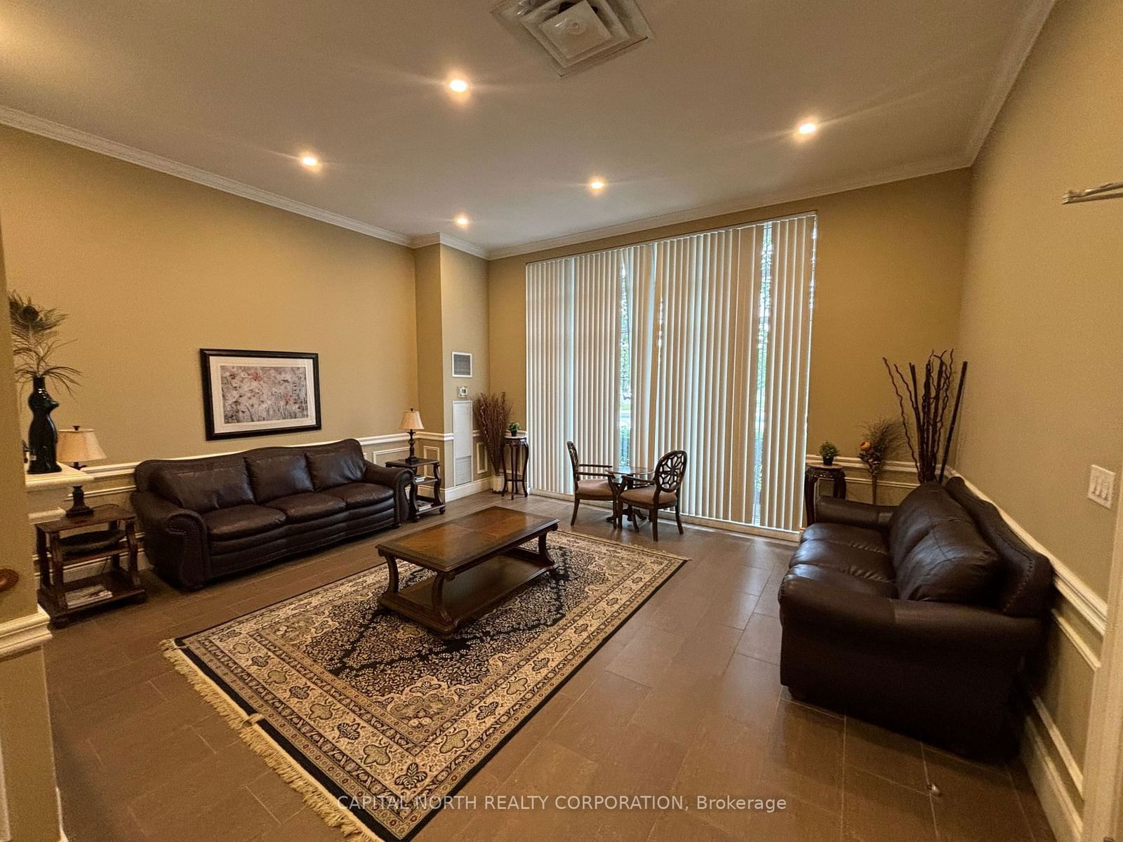 10211 Keele St, unit 217 for sale - image #6