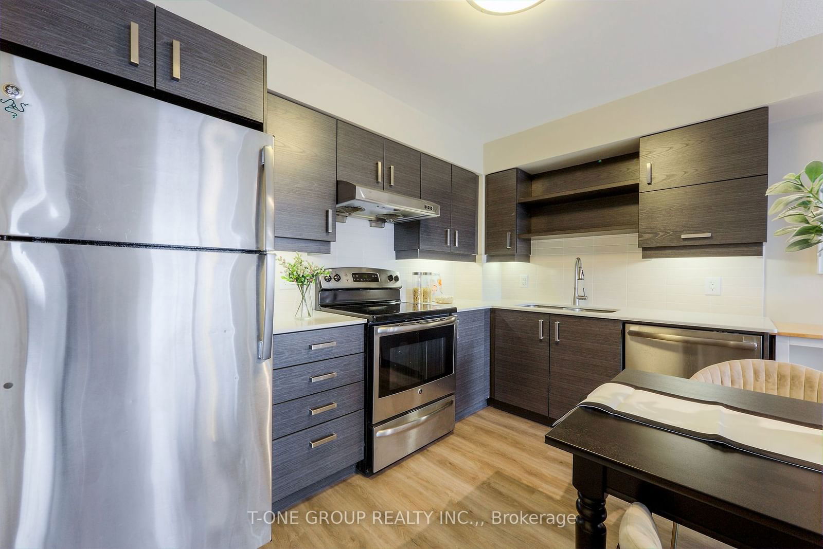 1 Uptown Dr, unit 906 for sale - image #12