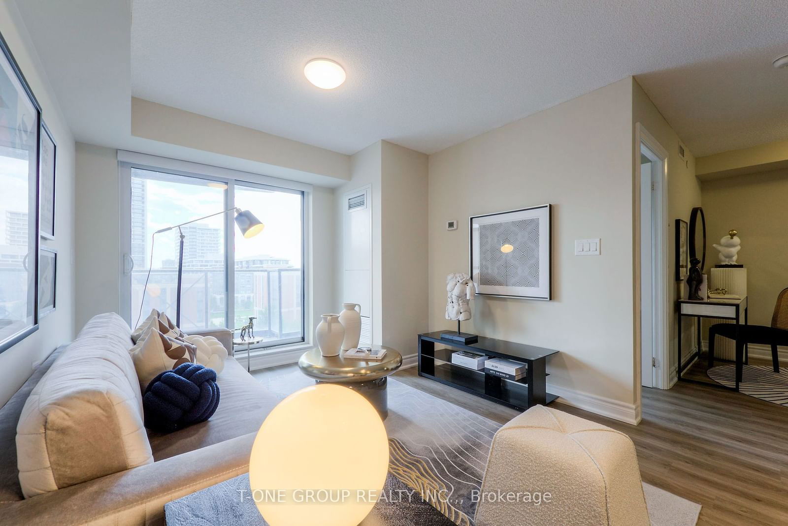 1 Uptown Dr, unit 906 for sale - image #16