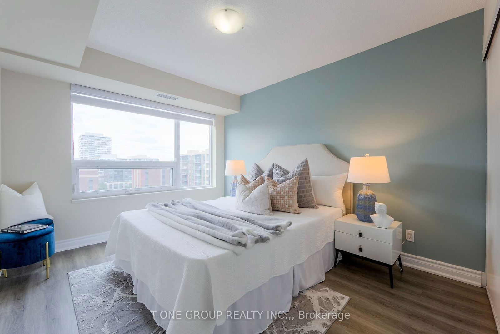 1 Uptown Dr, unit 906 for sale - image #20