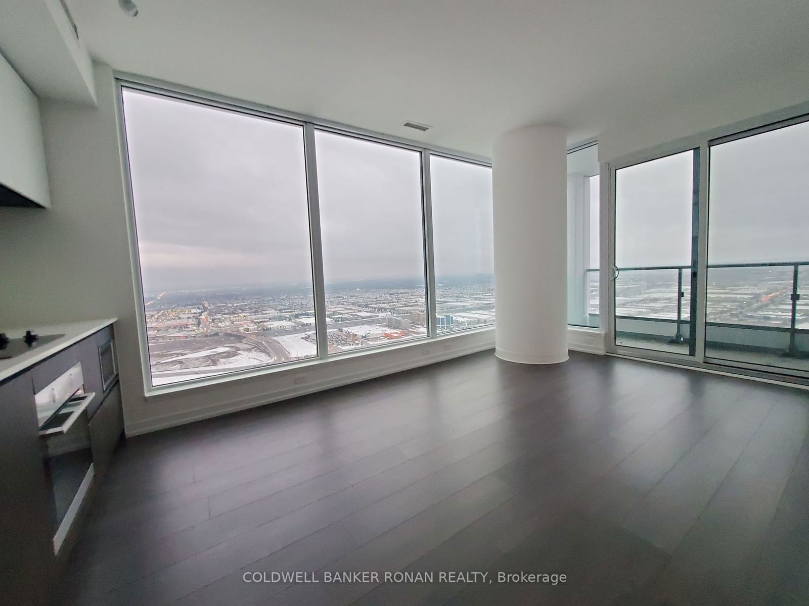 5 Buttermill Ave, unit 5110 for rent - image #4