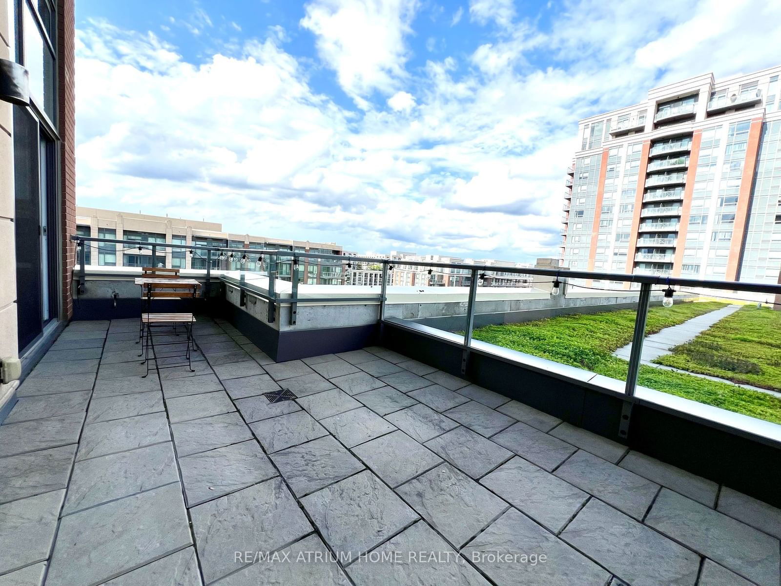 18 Uptown Dr, unit 1002 for sale - image #8