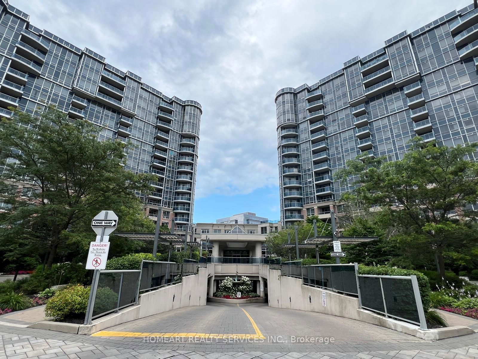 33 Cox Blvd, unit 1101 for sale - image #2