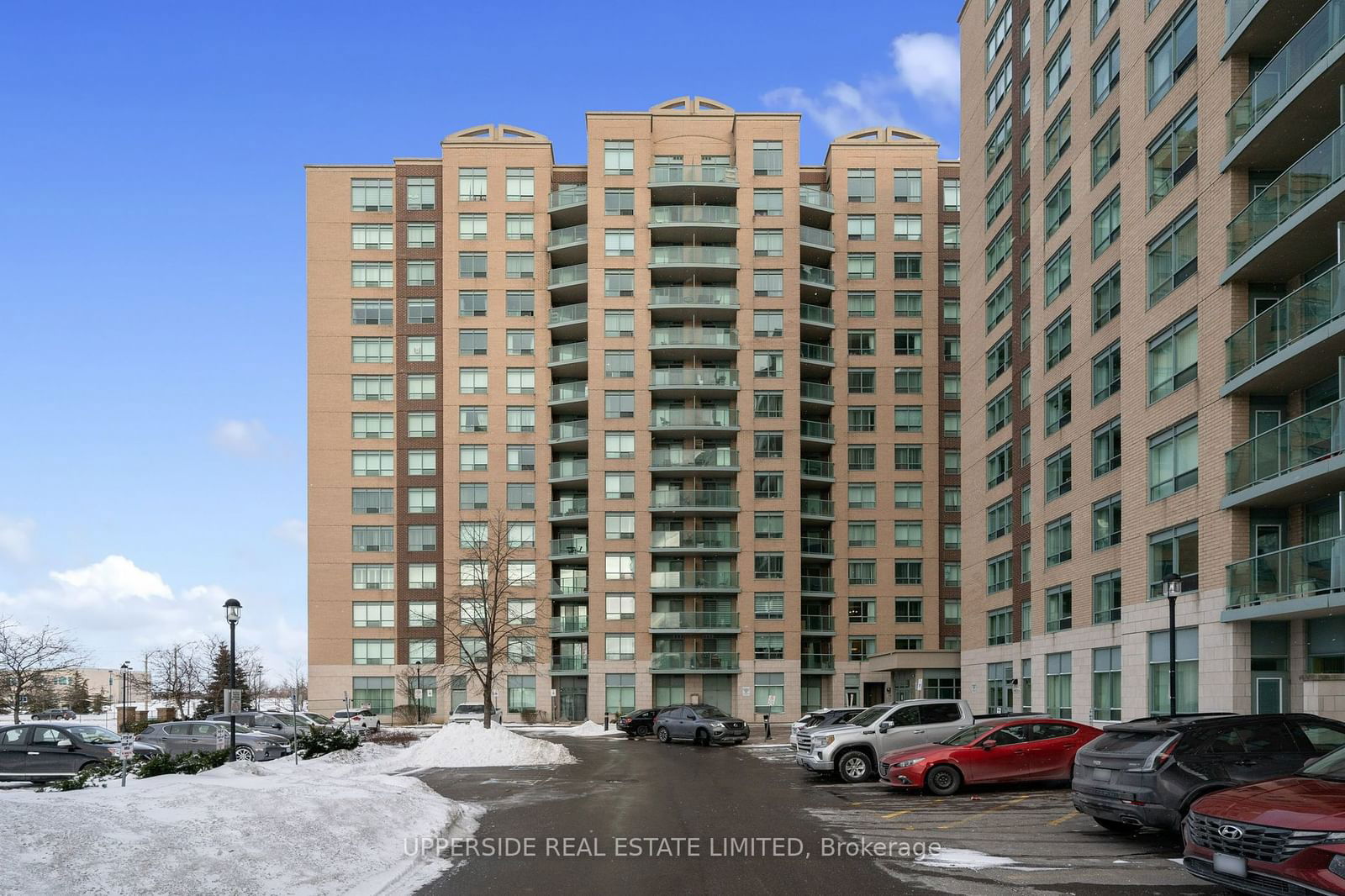 11 Oneida Cres, unit 402 for rent - image #15