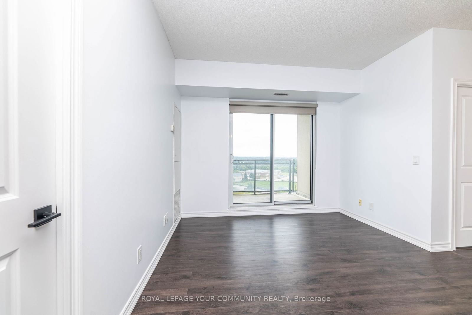 7730 Kipling Ave, unit 1106 for sale