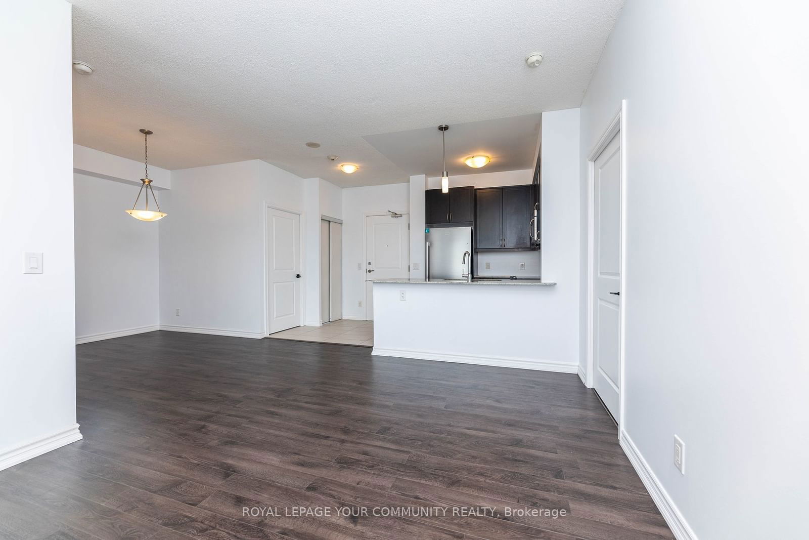 7730 Kipling Ave, unit 1106 for sale