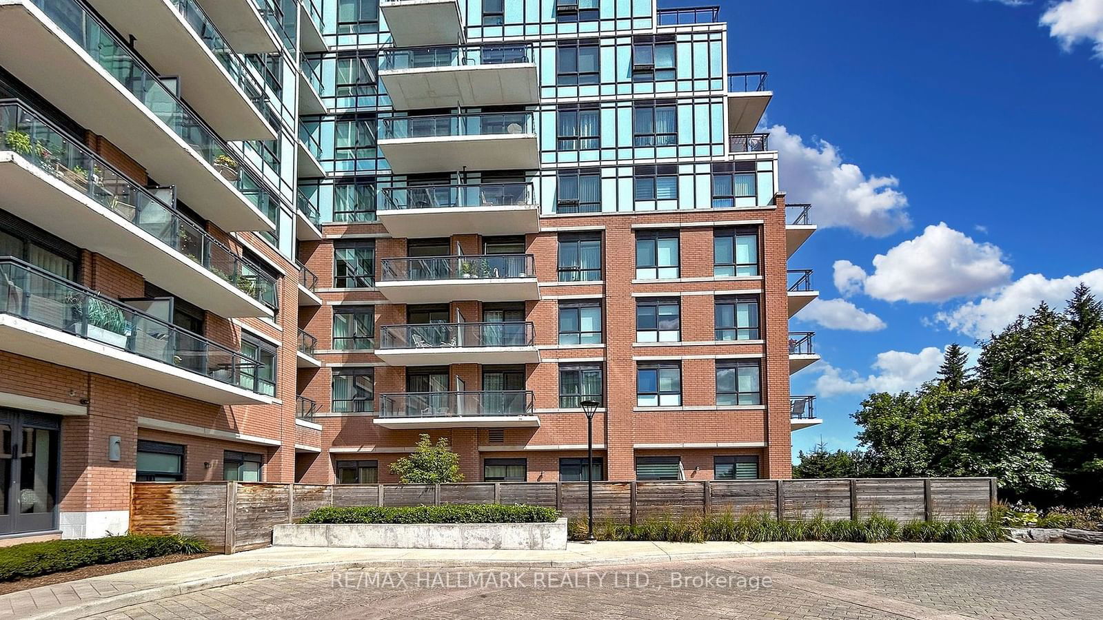 Bristol Condos, Richmond Hill, Toronto