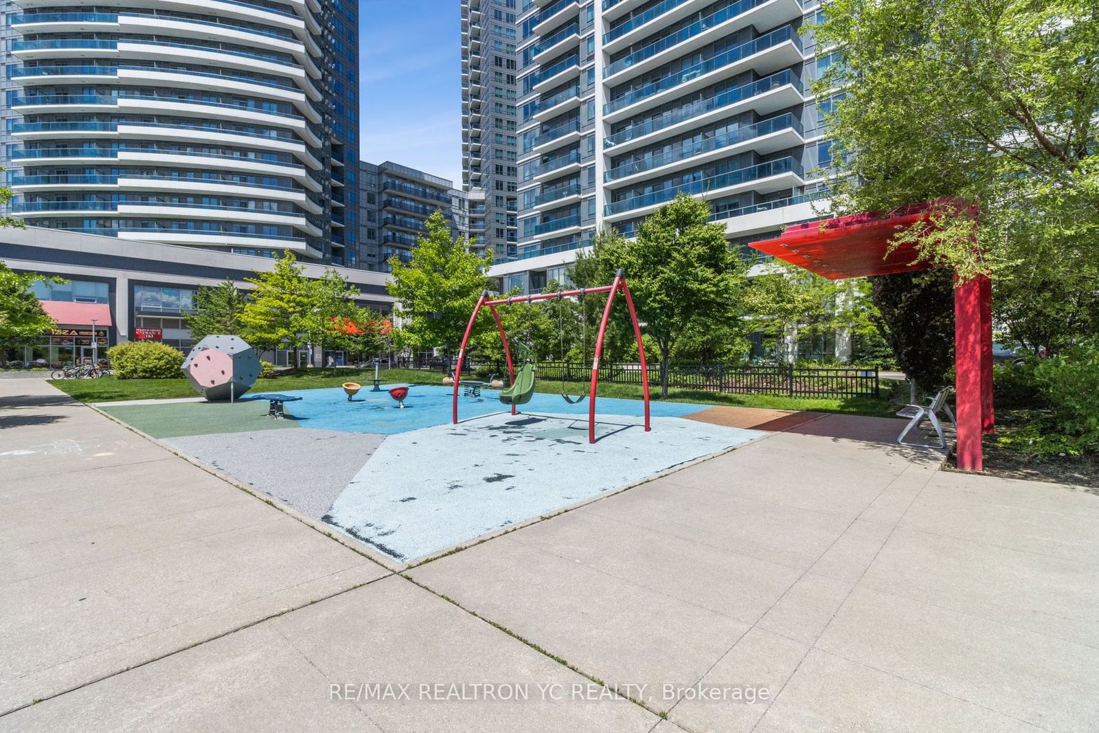 7167 Yonge St, unit 310 for sale - image #20