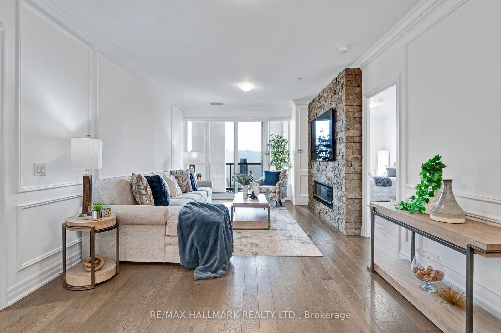 9075 Jane St, unit 204 for sale - image #11