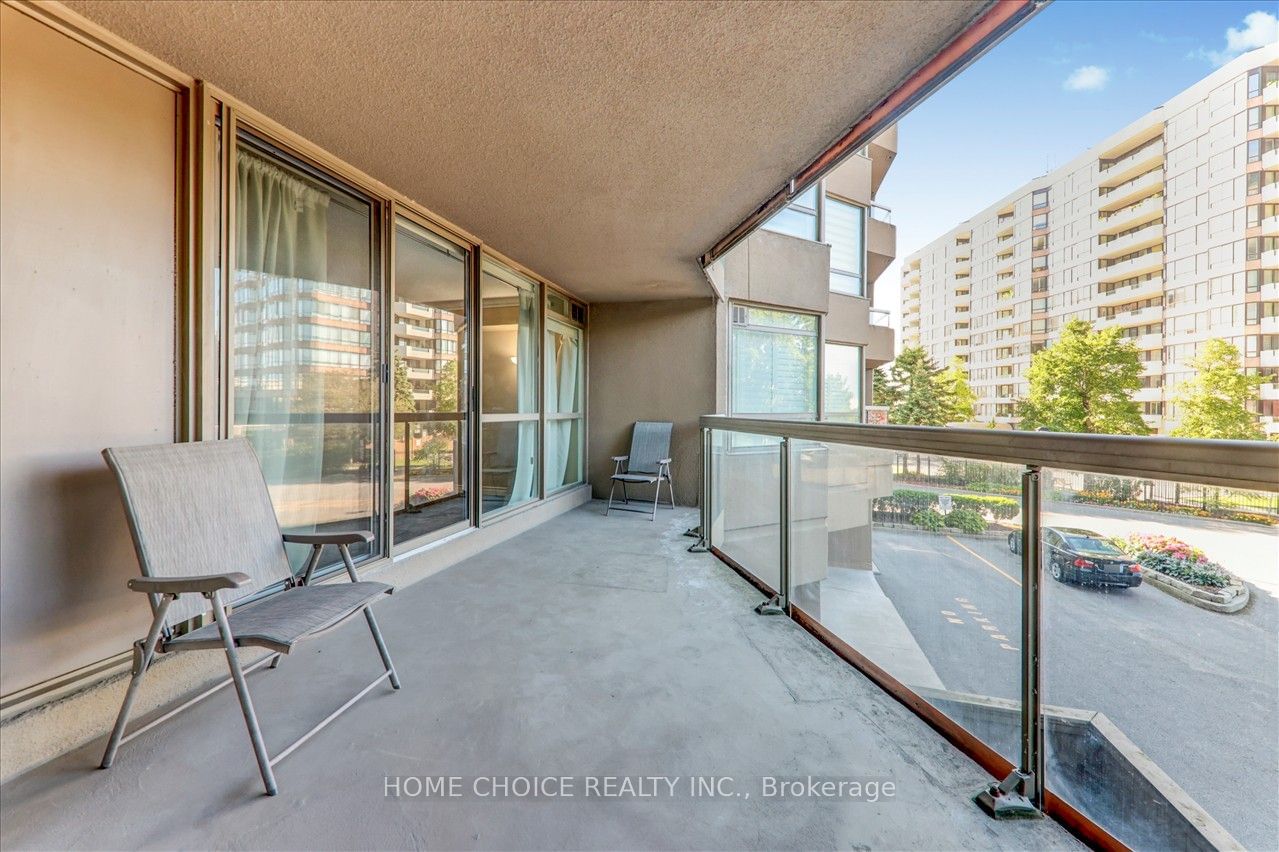 610 Bullock Dr, unit 217 for sale - image #30