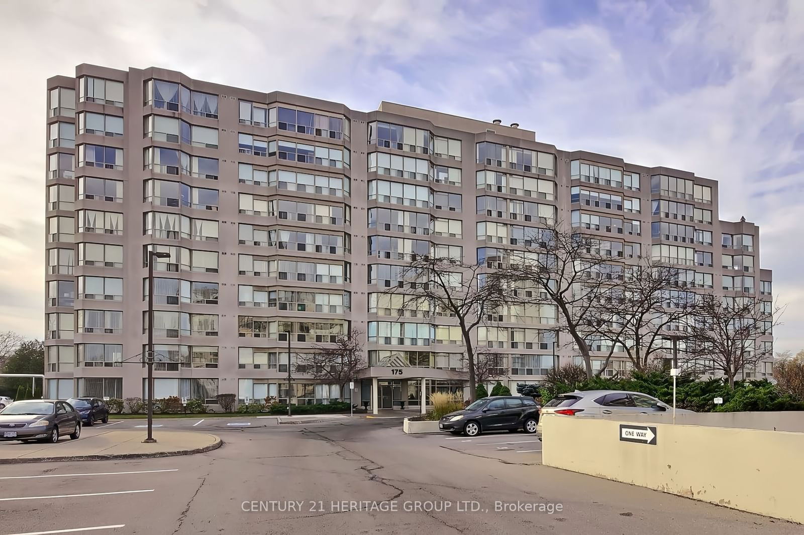 175 Cedar Ave, unit 215 for sale - image #23