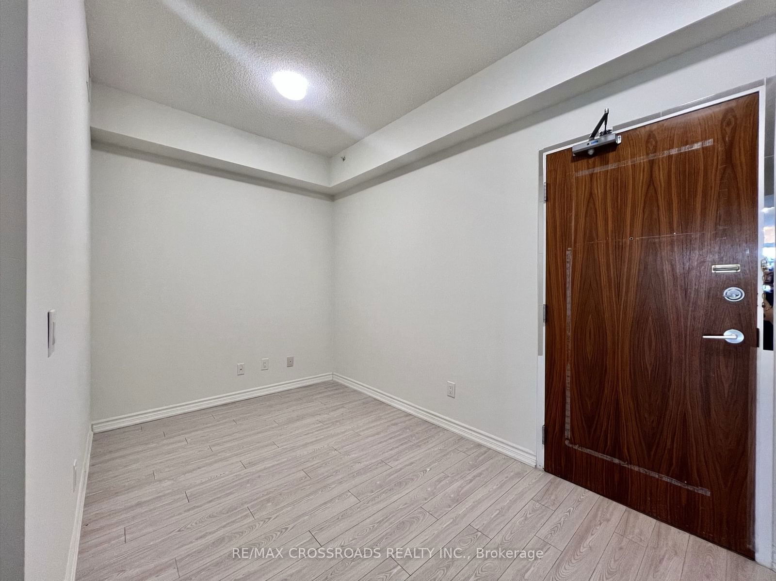 8323 Kennedy Rd, unit 226 for rent - image #10