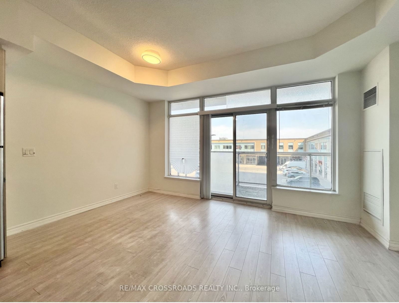 8323 Kennedy Rd, unit 226 for rent - image #3