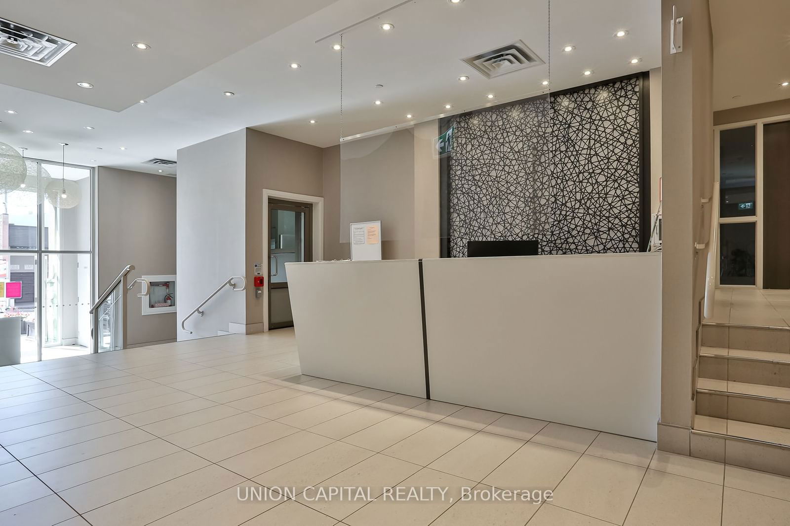 15277 Yonge St, unit 218 for sale - image #18