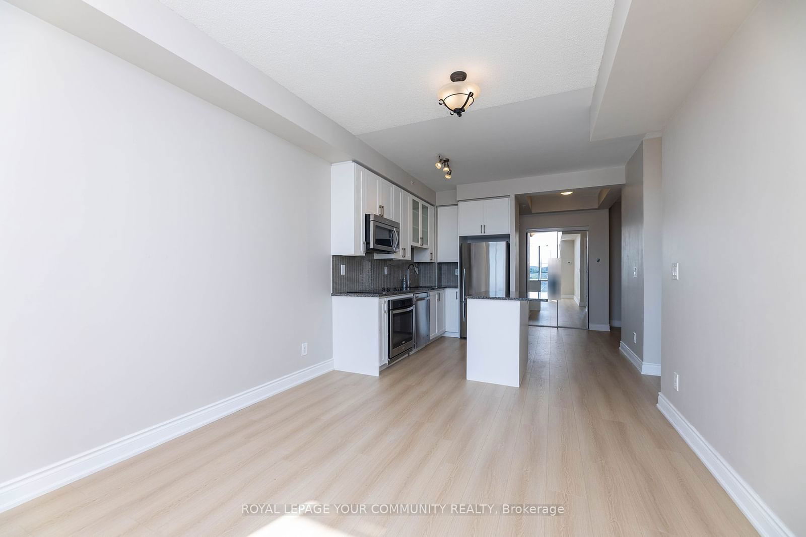 9090 Yonge St, unit 607 for sale - image #33