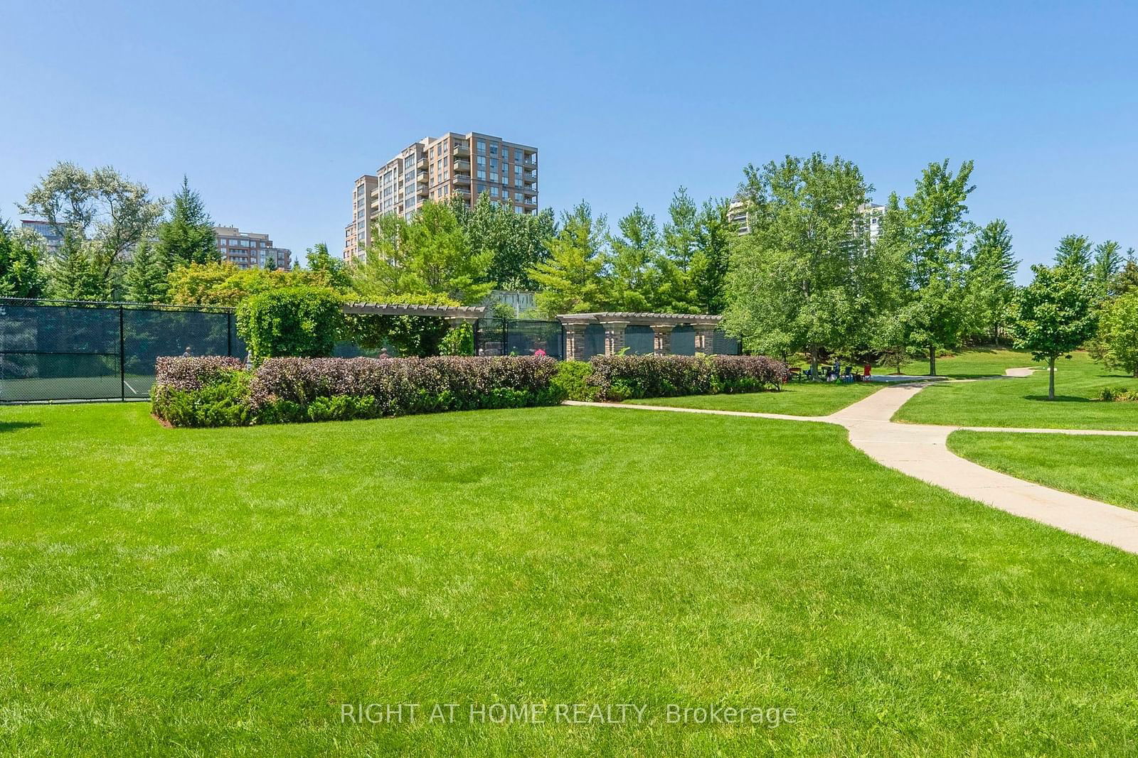 330 Red Maple Rd, unit 514 for sale - image #27