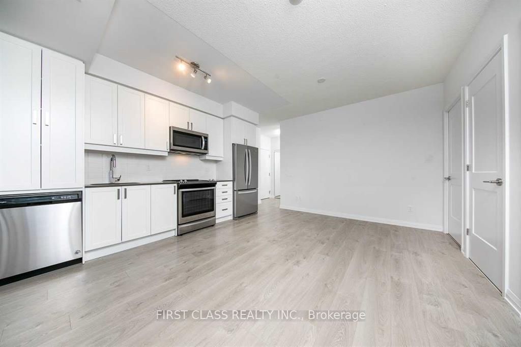 7895 Jane St, unit Lph04 for rent - image #4