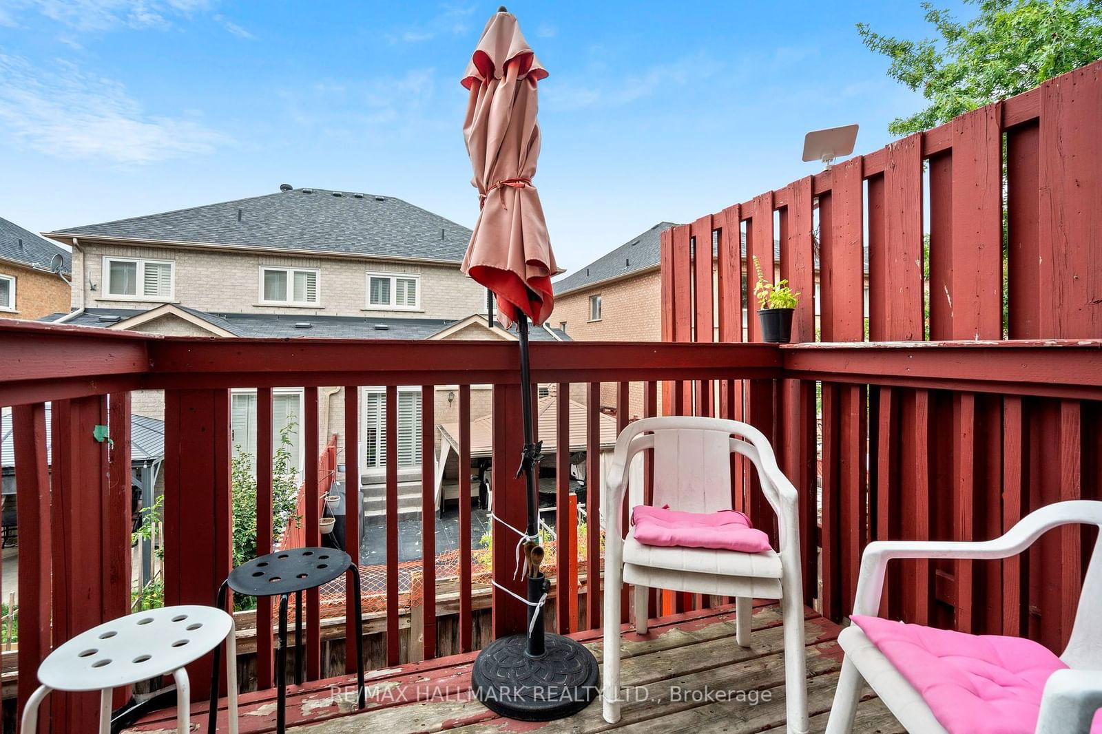 165 Fieldstone Dr, unit 8 for sale - image #37