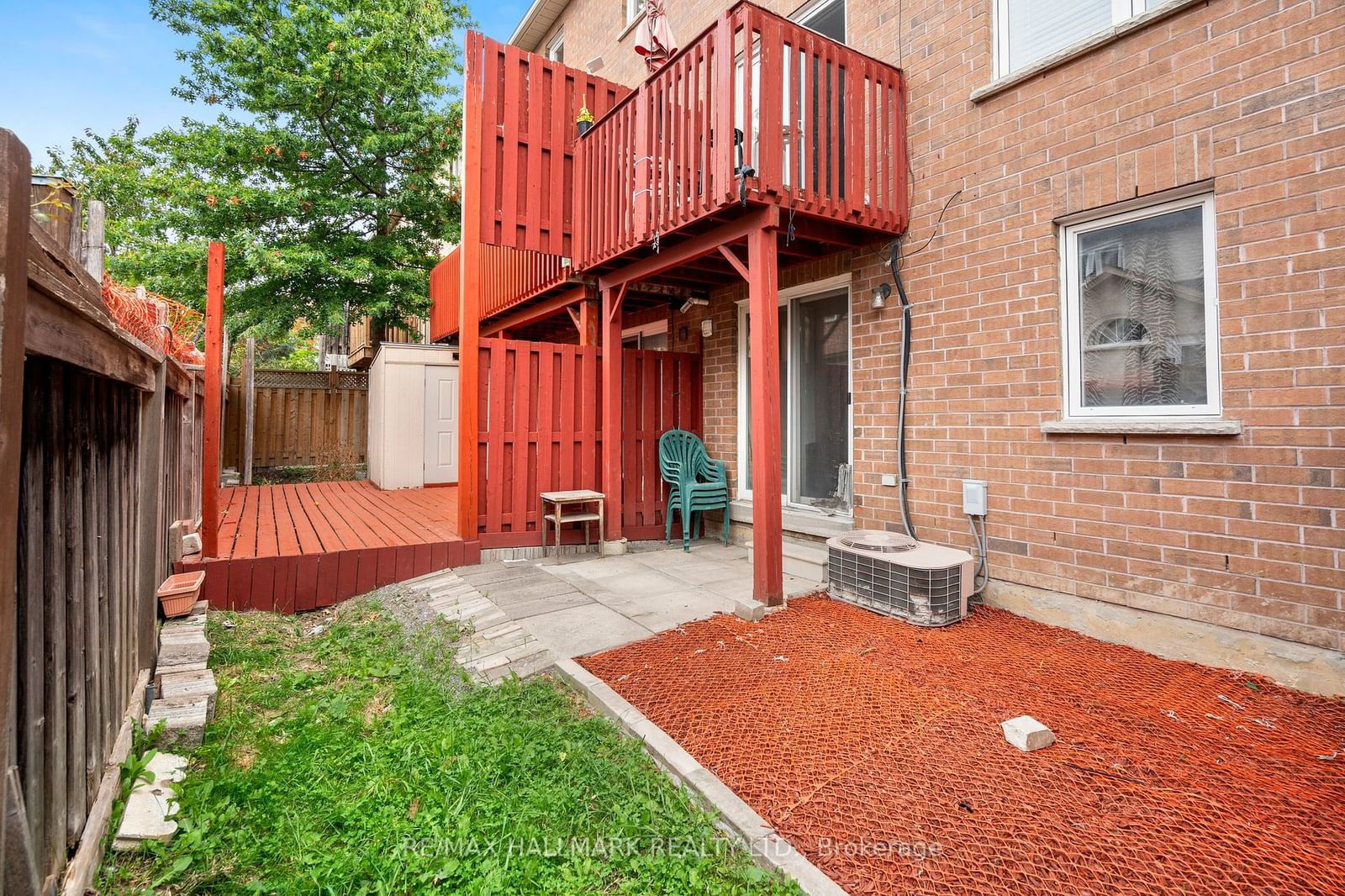 165 Fieldstone Dr, unit 8 for sale - image #40