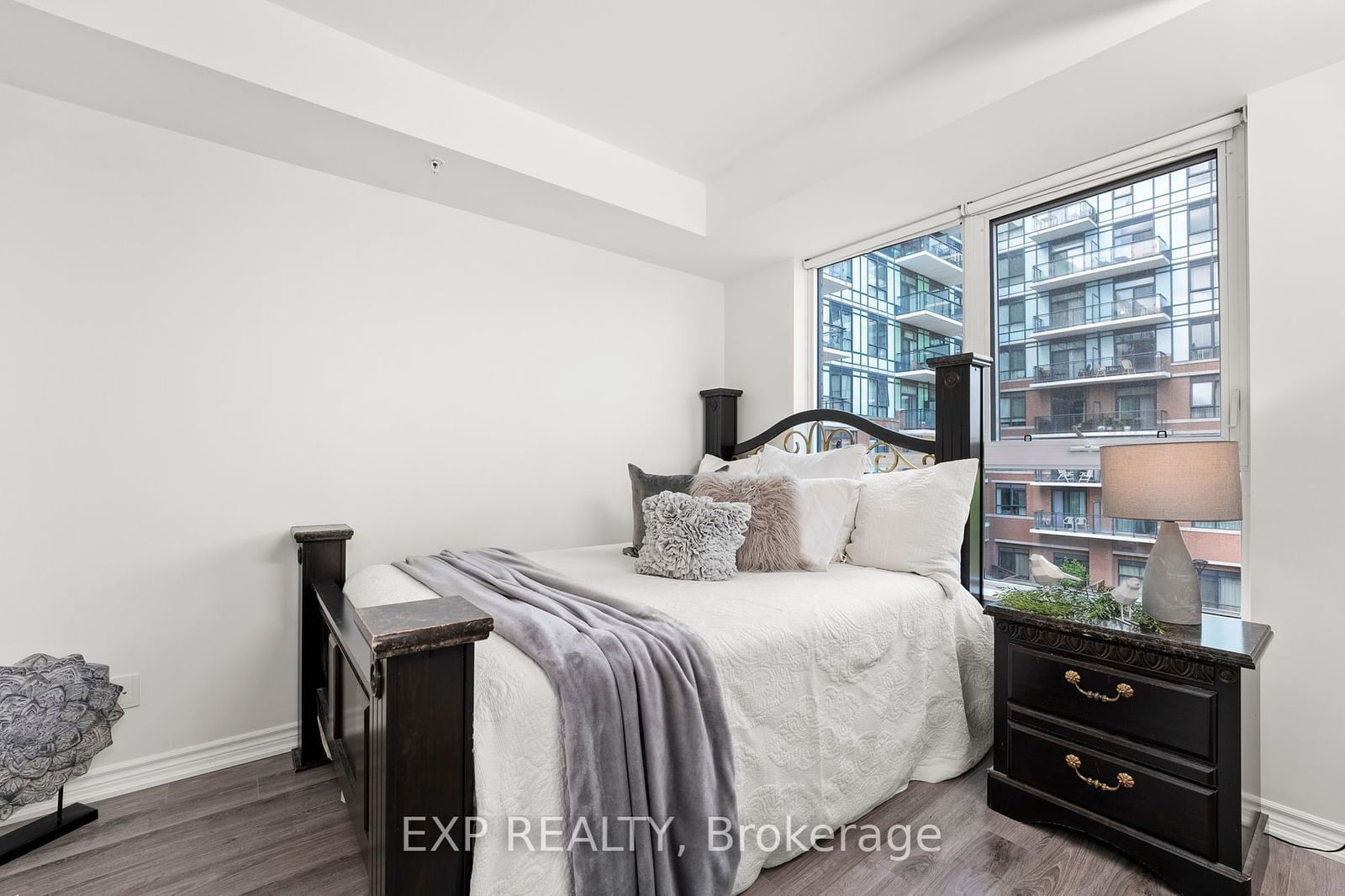 11611 Yonge St, unit 309 for sale - image #16