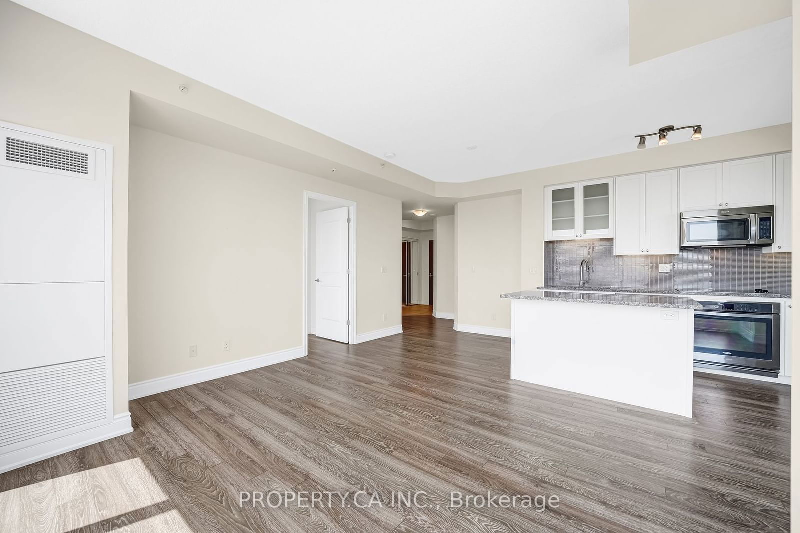 9088 Yonge St, unit 808 for sale - image #11