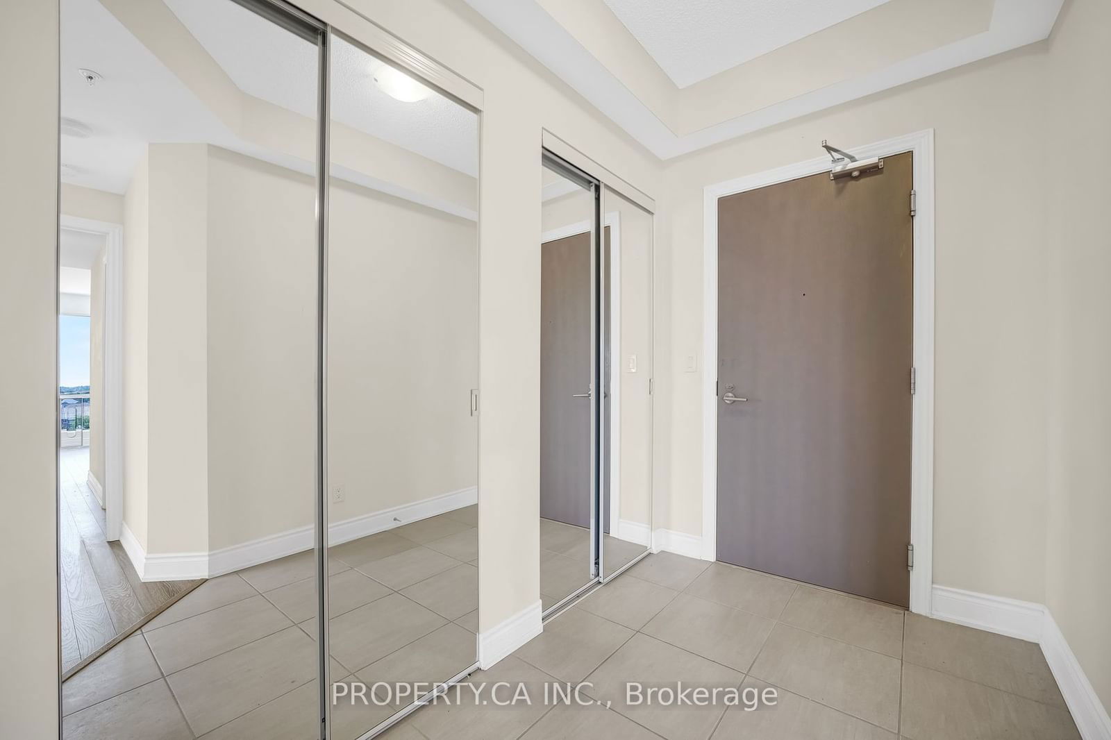 9088 Yonge St, unit 808 for sale - image #4