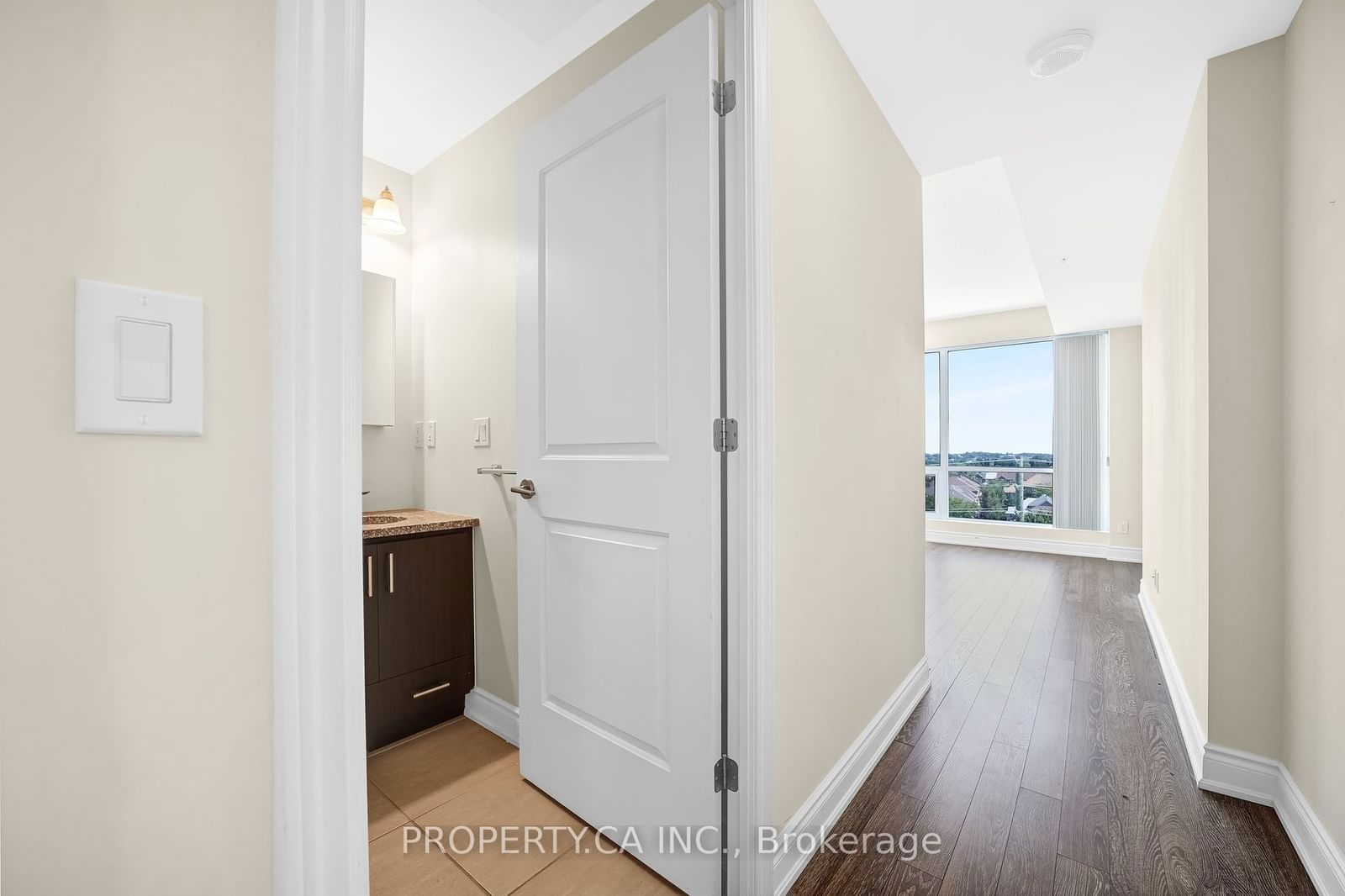 9088 Yonge St, unit 808 for sale - image #5