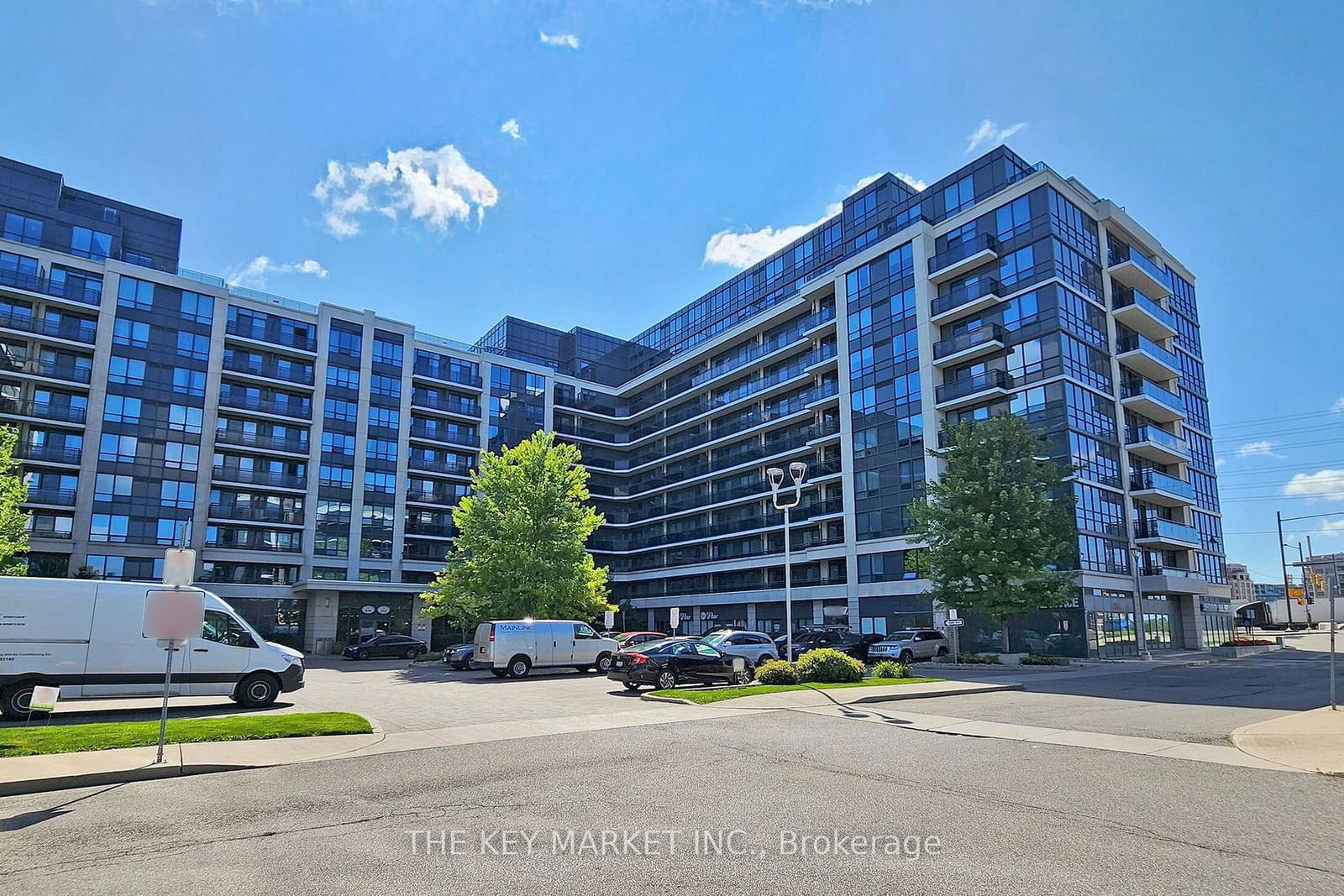 Royal Gardens II Condos, Richmond Hill, Toronto