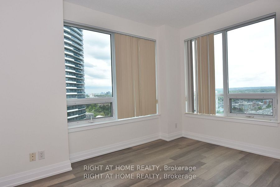 7167 Yonge St, unit 1512 for sale - image #11