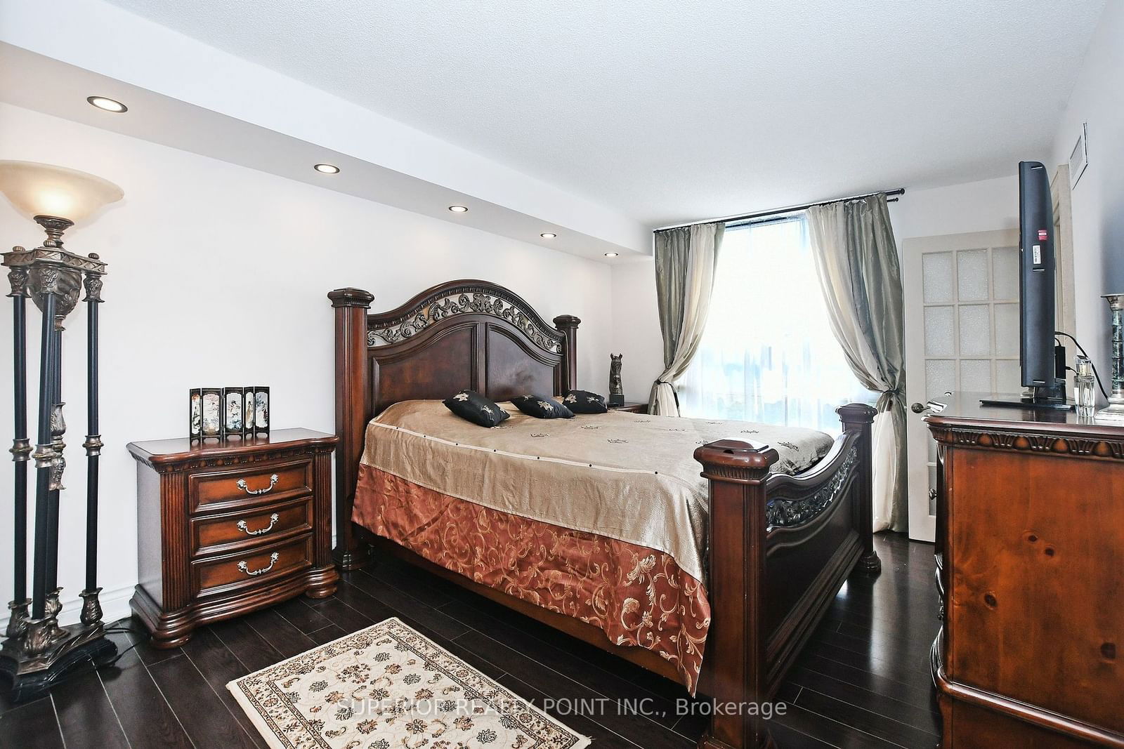 30 Harding Blvd W, unit 711 for sale - image #27