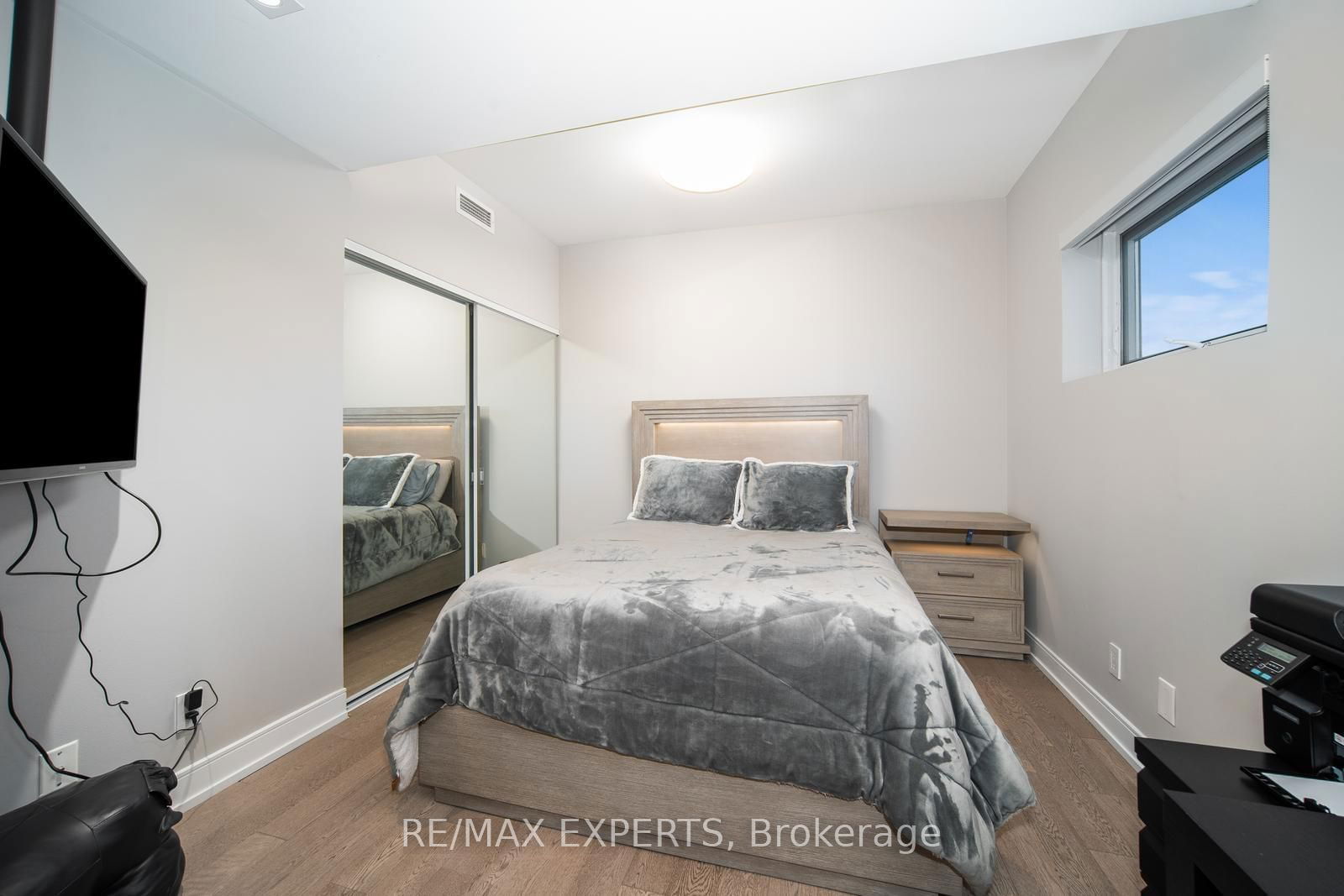 8201 Islington Ave, unit Ph5 for sale - image #29