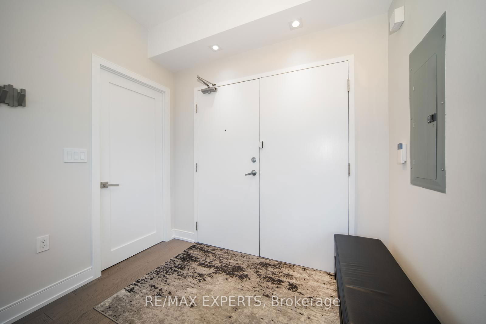 8201 Islington Ave, unit Ph5 for sale