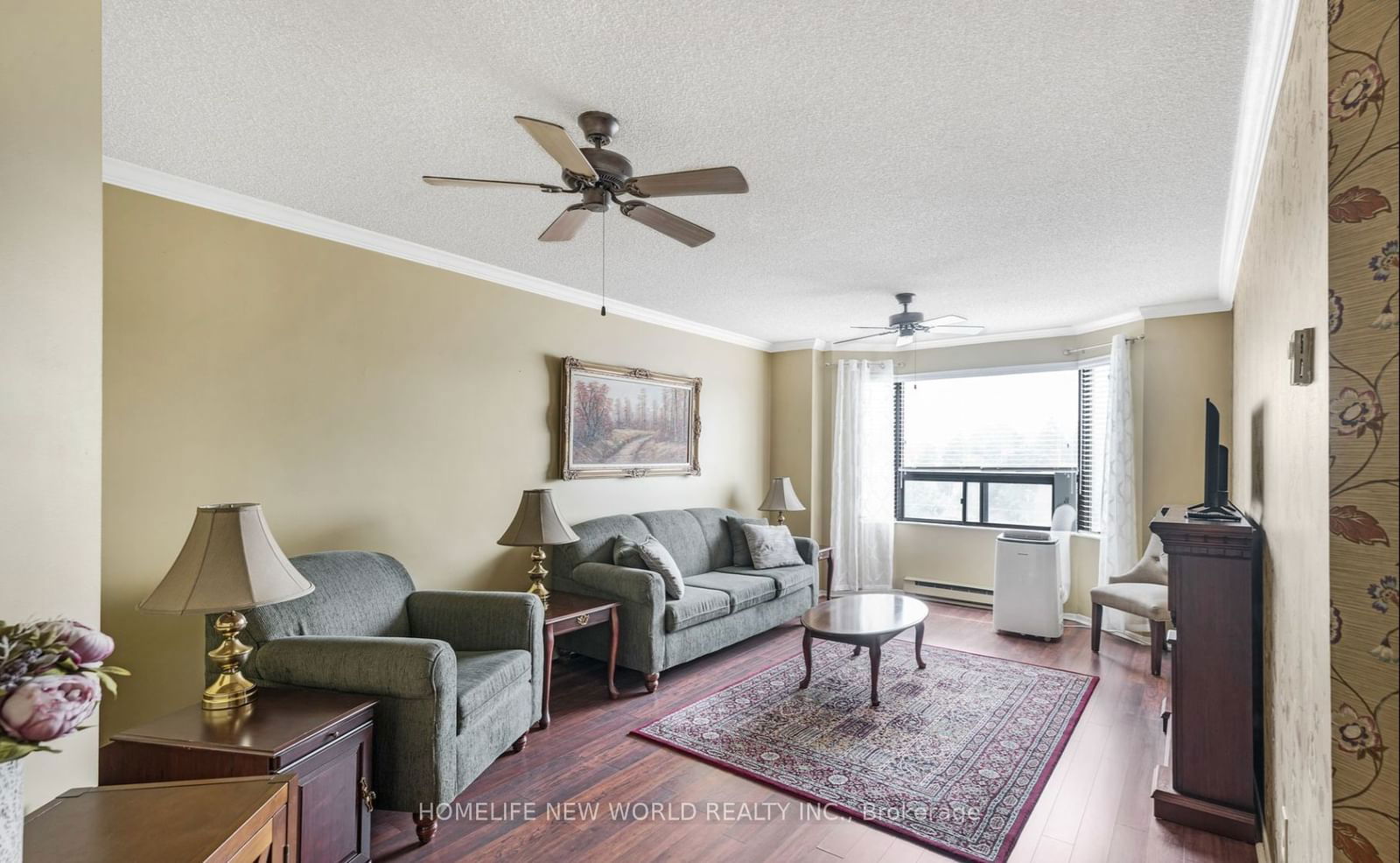 41 Ash St, unit 402 for rent - image #3