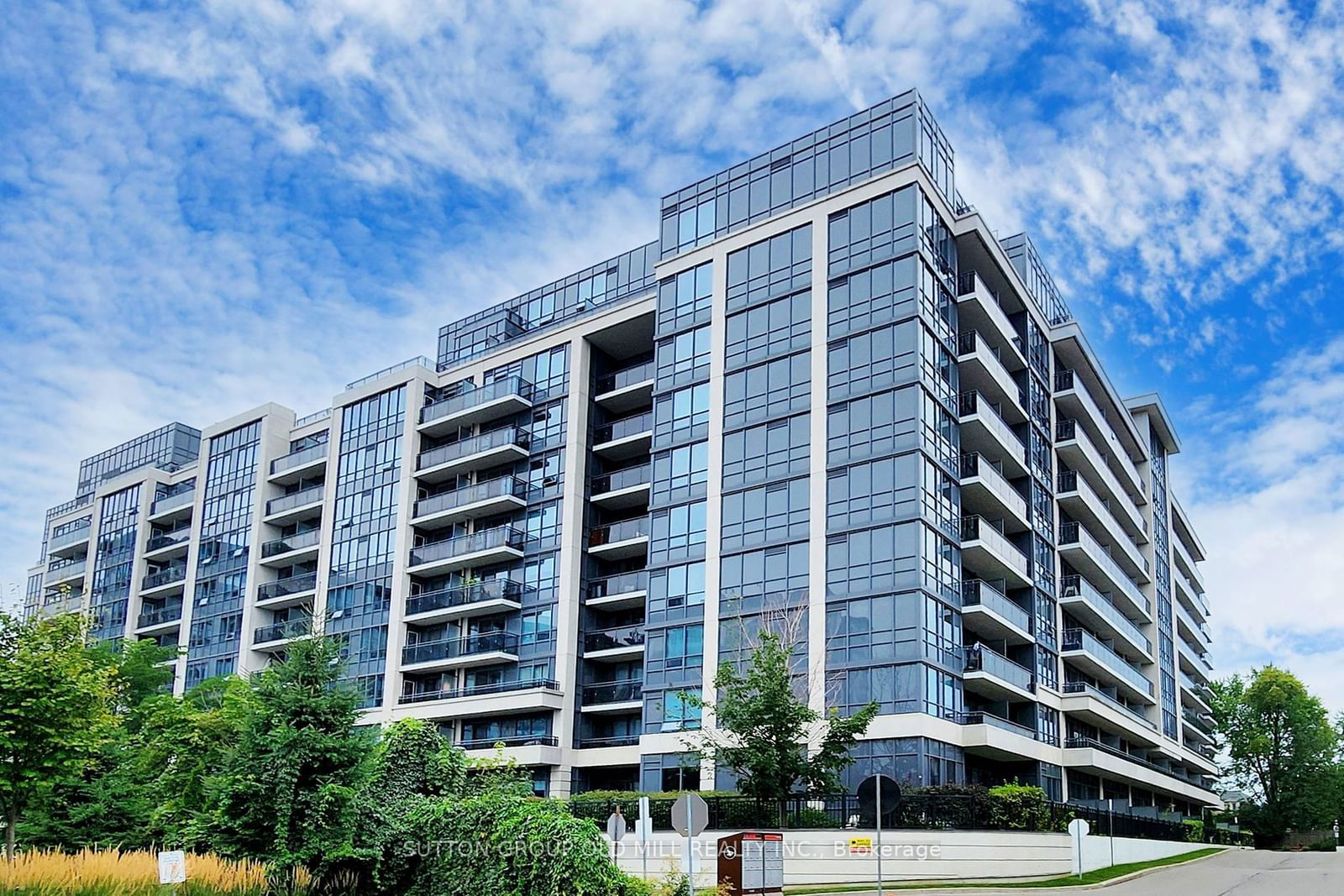 Royal Gardens II Condos, Richmond Hill, Toronto