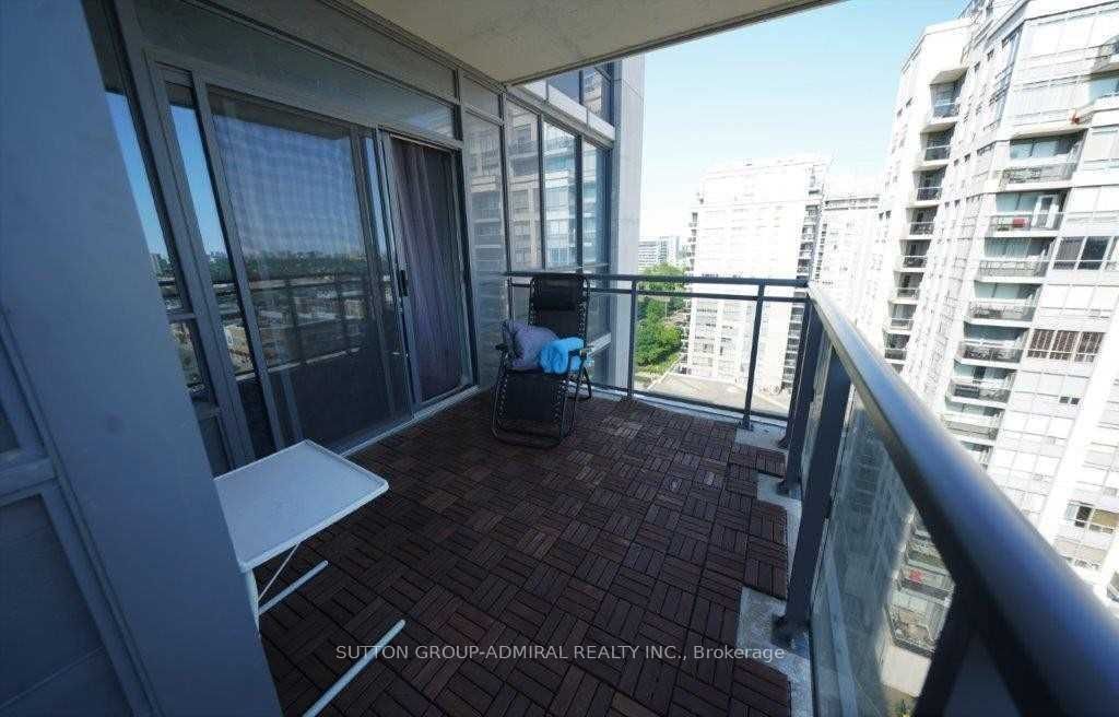 75 North Park, unit 1602 for rent - image #6