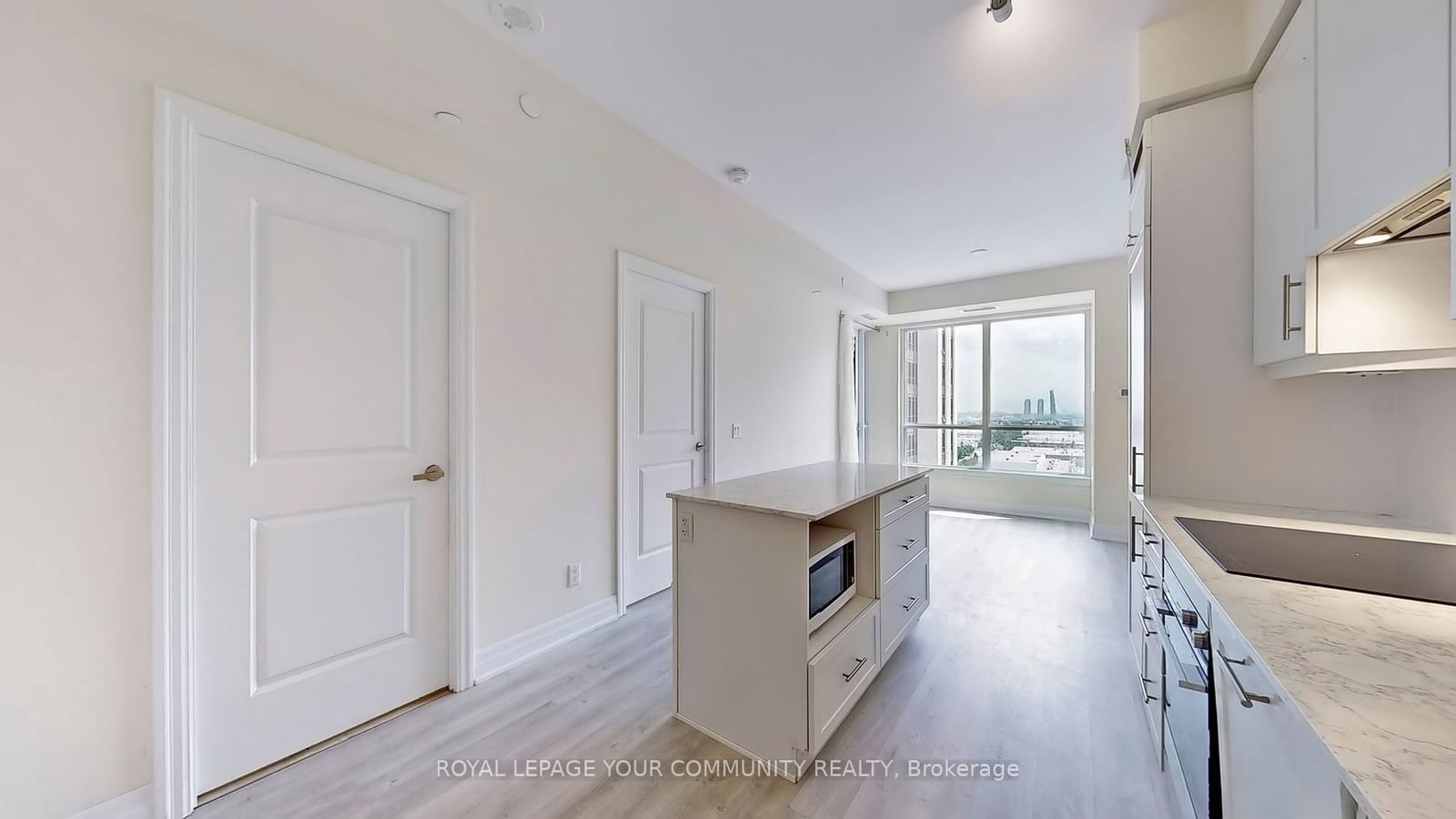 9085 Jane St, unit 1507 for sale