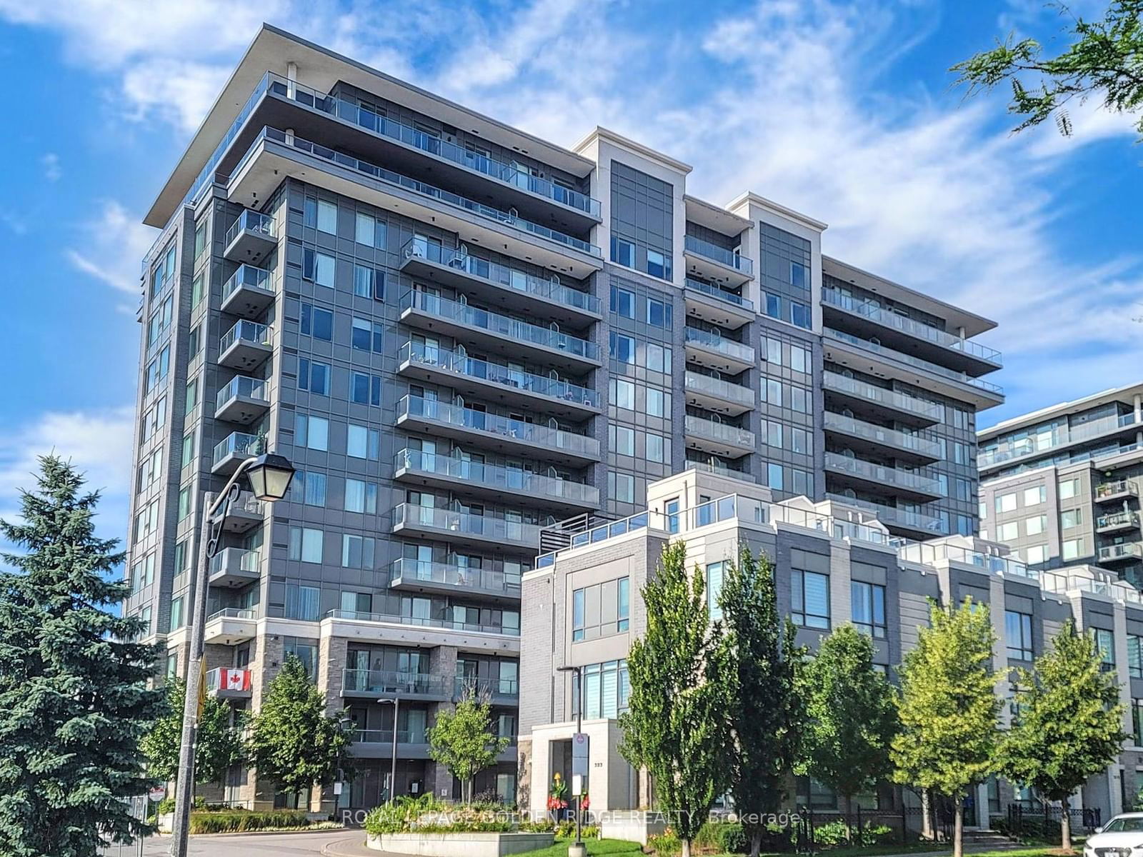 325 South Park Rd, unit 1109 for sale