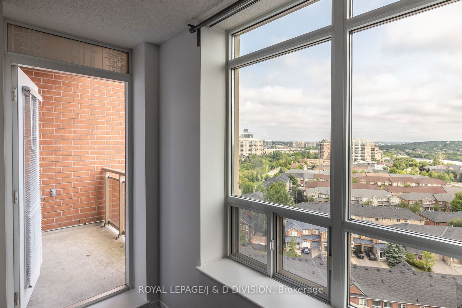 75 King William Cres, unit PH2 for sale