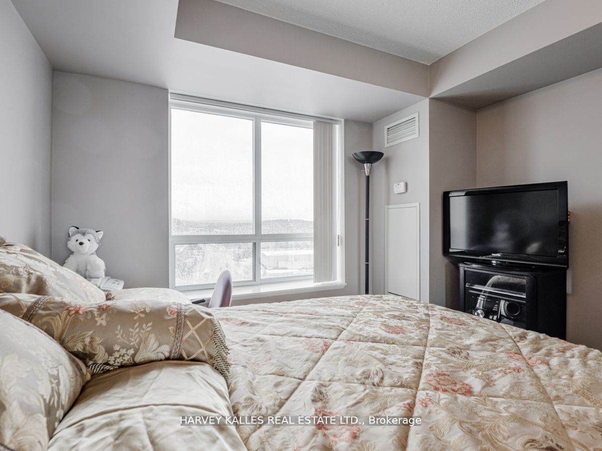 11 Oneida Cres, unit 1204 for sale