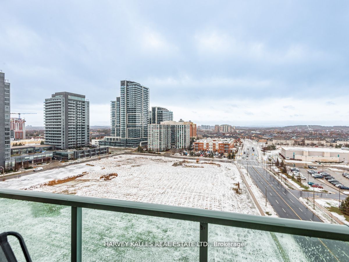 11 Oneida Cres, unit 1204 for sale