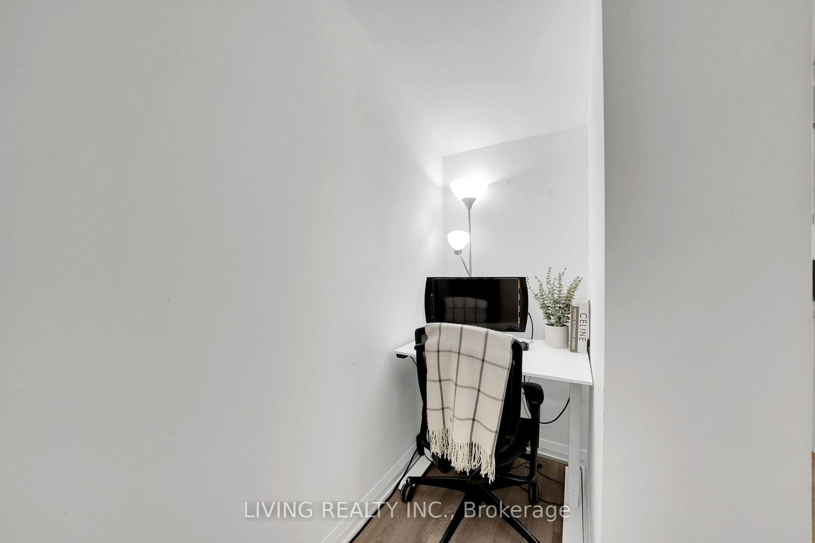 99 Eagle Rock Way, unit TH 104 for sale - image #6