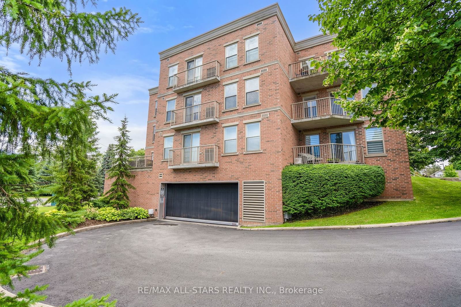 22 James Hill Crt, unit 205 for sale - image #39