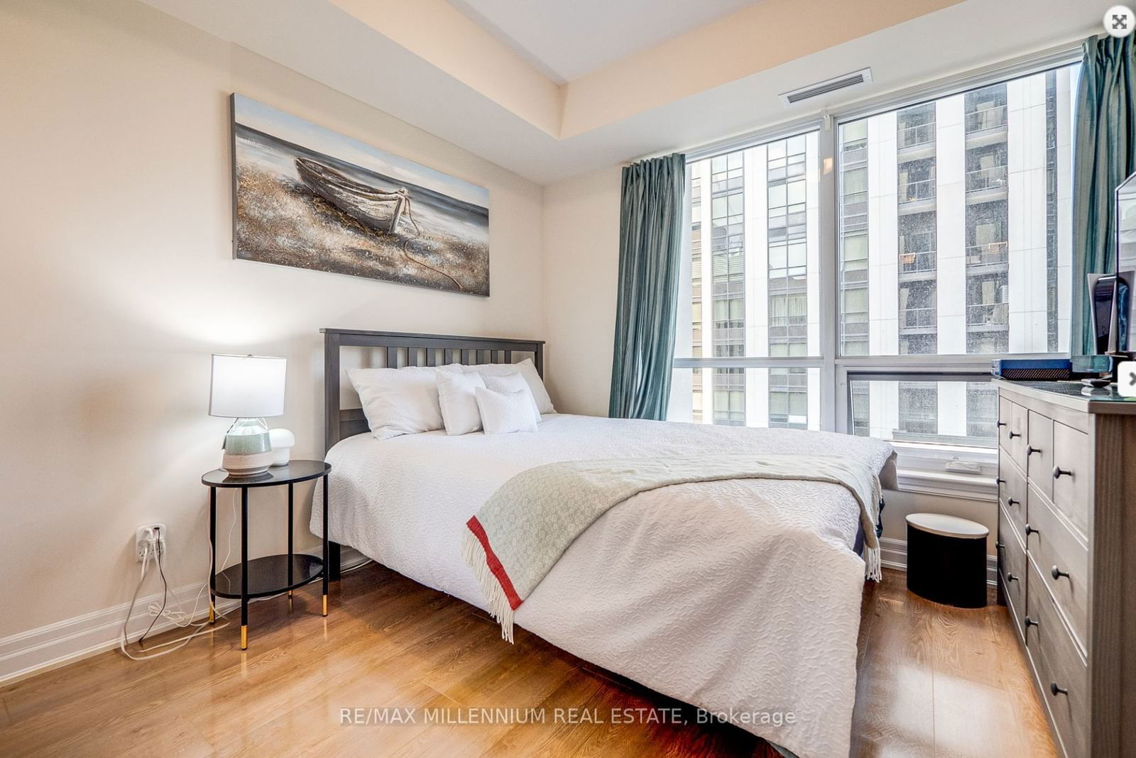 9075 Jane St, unit 421 for sale - image #12