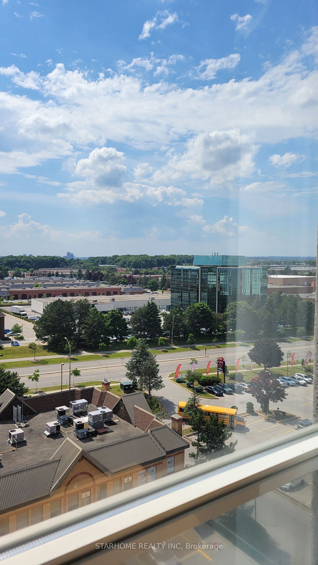 Grand Parkway Residences I Condos, Richmond Hill, Toronto