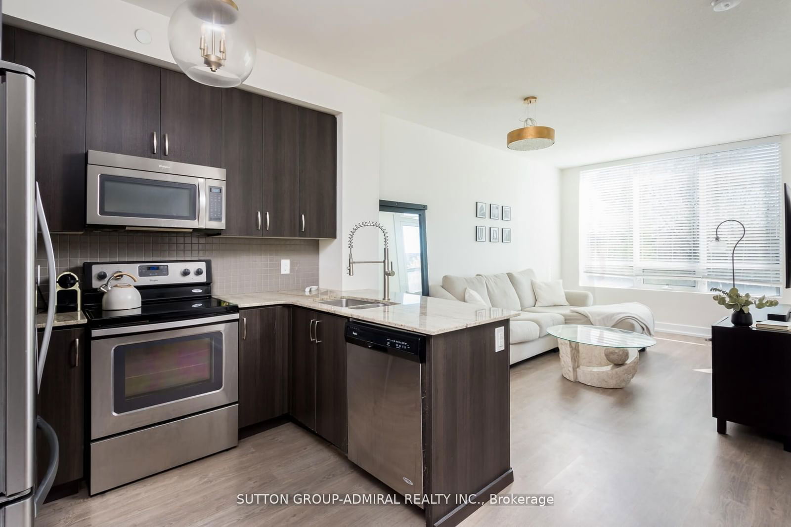 7608 Yonge St, unit 326 for sale - image #3