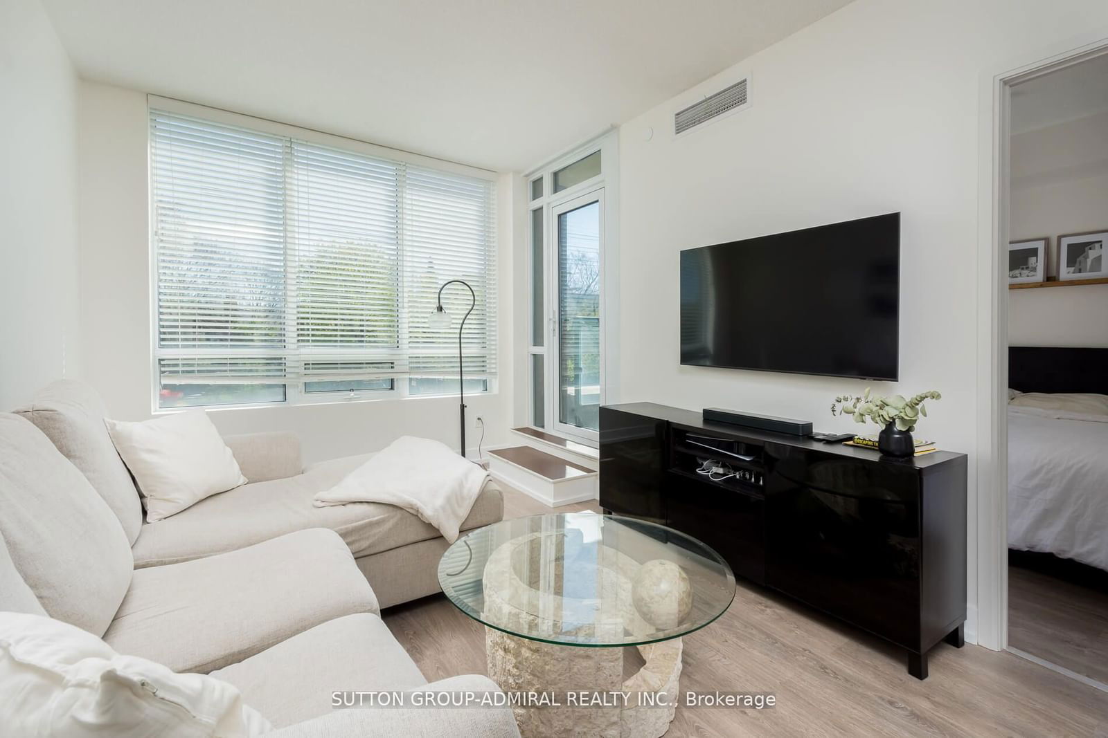 7608 Yonge St, unit 326 for sale - image #8