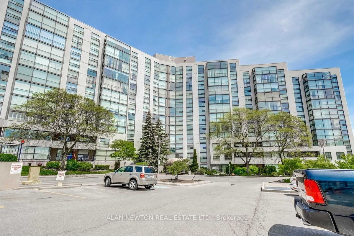 30 Harding Blvd W, unit 315 for sale