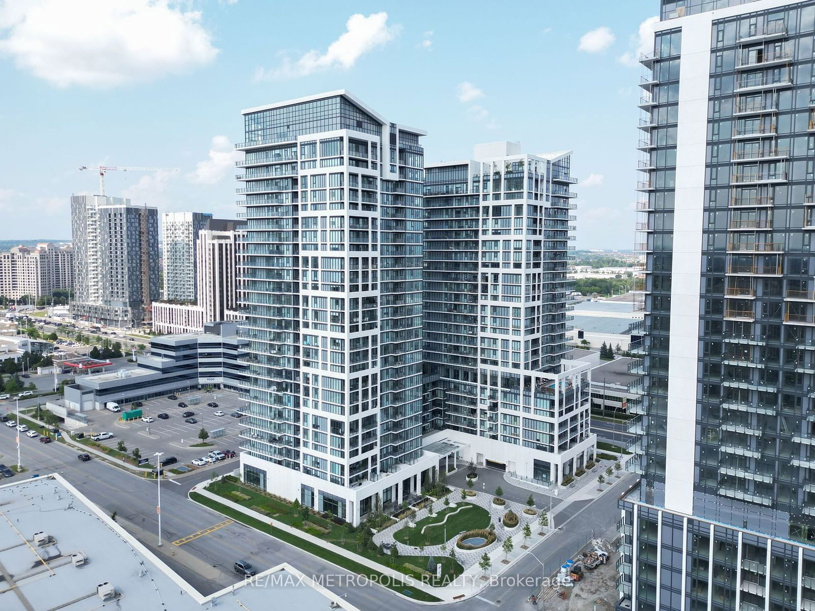 9000 Jane St, unit 2516 for rent - image #1