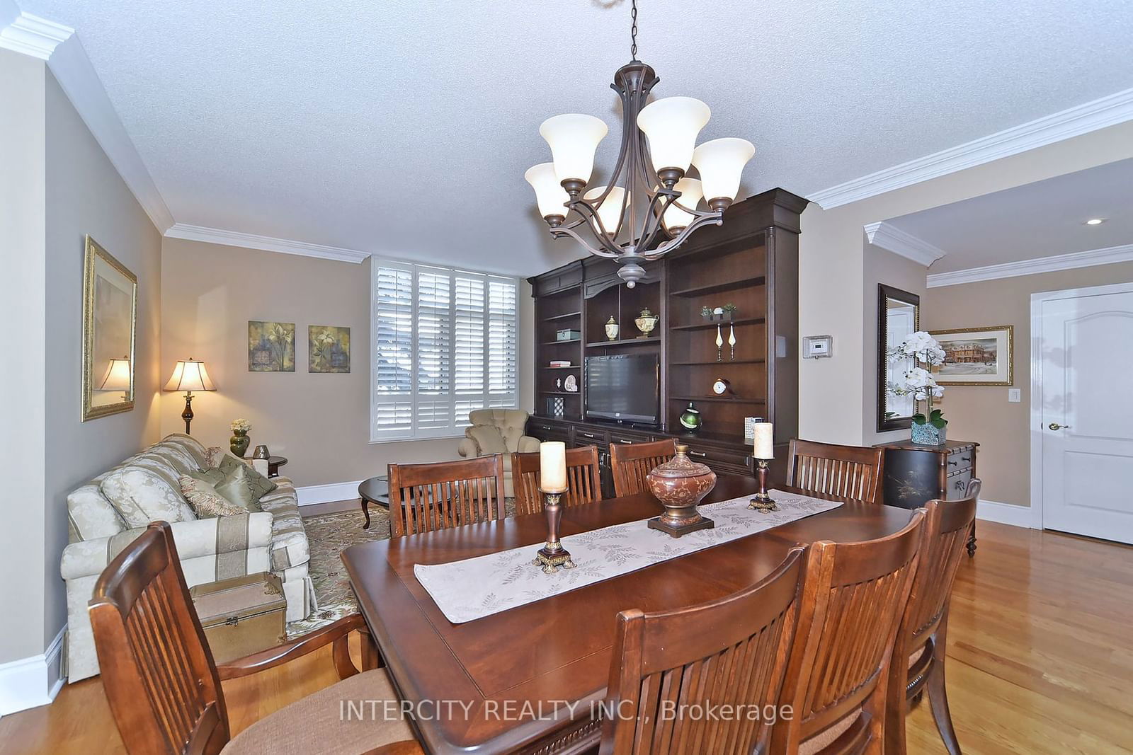 53 Woodbridge Ave, unit 219 for sale - image #12