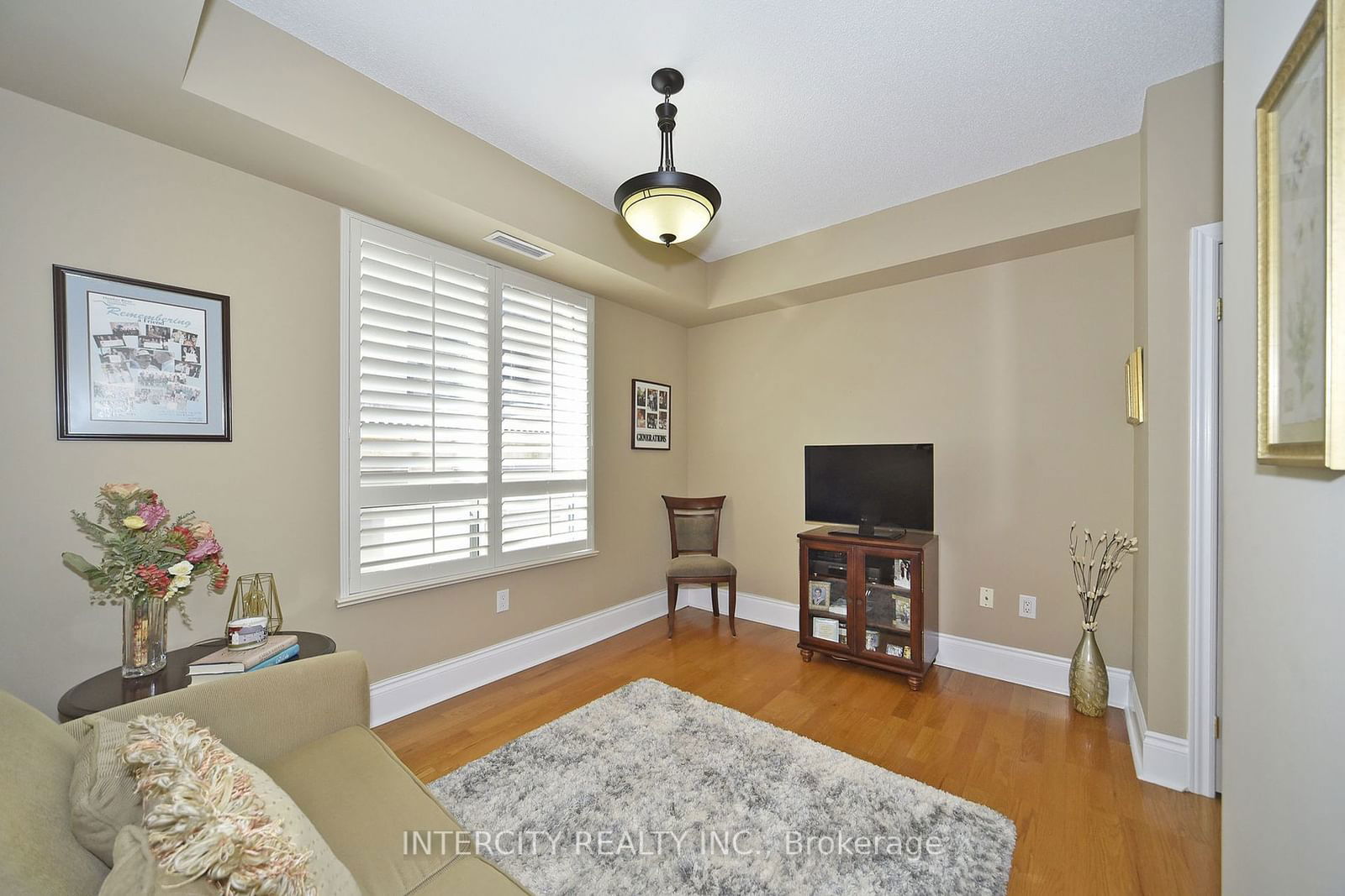 53 Woodbridge Ave, unit 219 for sale - image #27